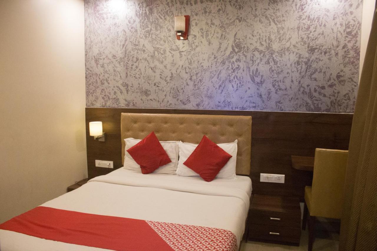 Highland Residency The Boutique Hotel Thane Bagian luar foto